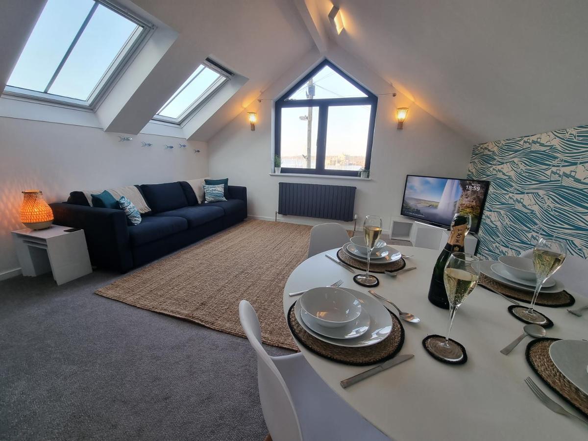 The Bunker-Luxe Central Falmouth Getaway With Stunning Sea Views エクステリア 写真